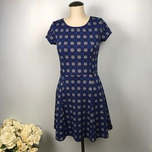 DIVIDED H&M Women’s Size 6 Printed Skater Dress